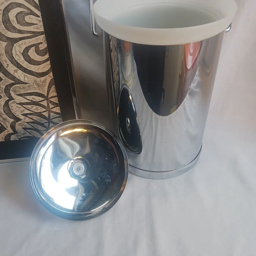 Kromex Chrome Ice Bucket Silver Lid MCM 60s